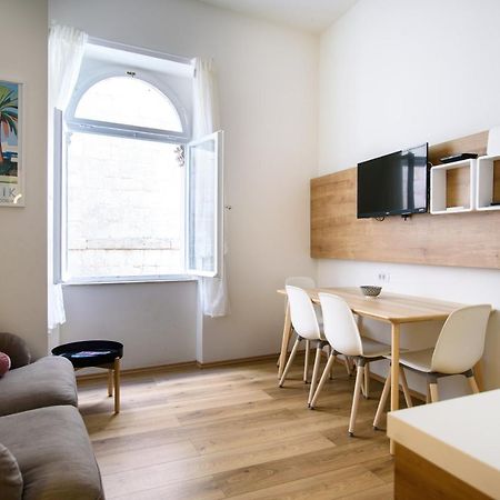 Street Buzz Old Town Apartment By Duhomes Ντουμπρόβνικ Εξωτερικό φωτογραφία