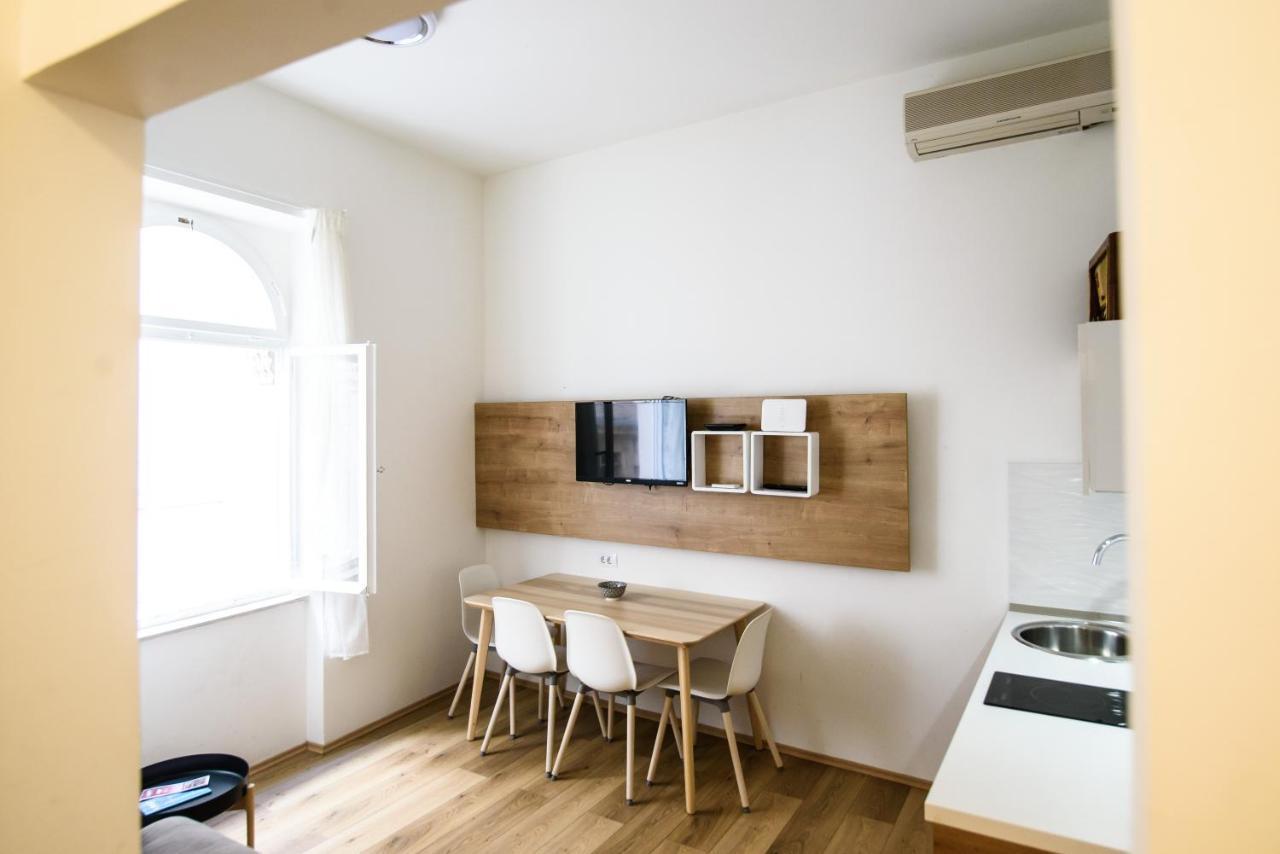 Street Buzz Old Town Apartment By Duhomes Ντουμπρόβνικ Εξωτερικό φωτογραφία