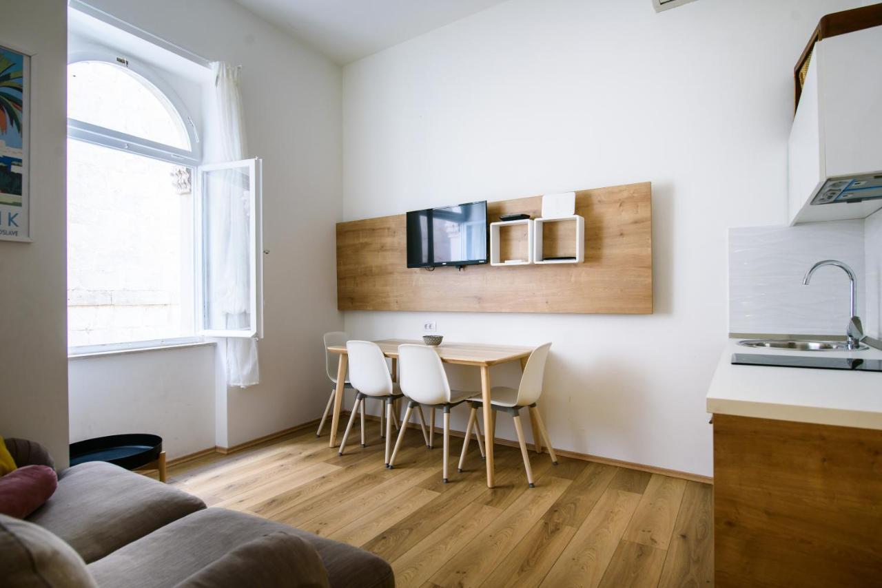 Street Buzz Old Town Apartment By Duhomes Ντουμπρόβνικ Εξωτερικό φωτογραφία