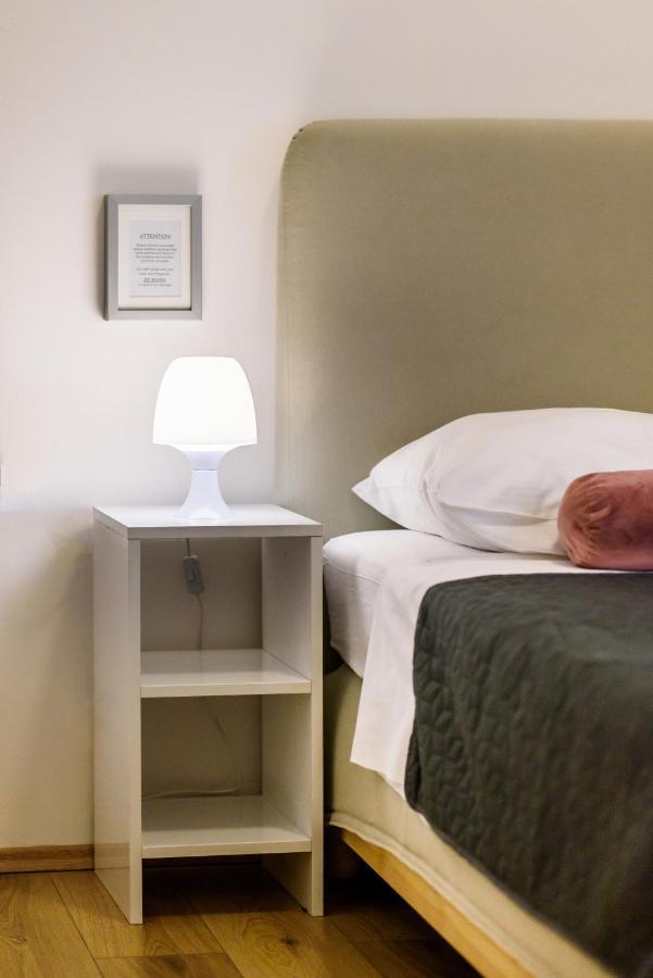 Street Buzz Old Town Apartment By Duhomes Ντουμπρόβνικ Εξωτερικό φωτογραφία