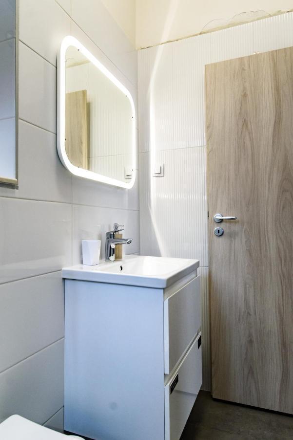 Street Buzz Old Town Apartment By Duhomes Ντουμπρόβνικ Εξωτερικό φωτογραφία